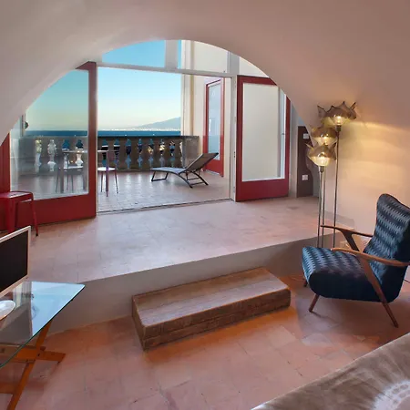 Marina Piccola 73 Bed and Breakfast