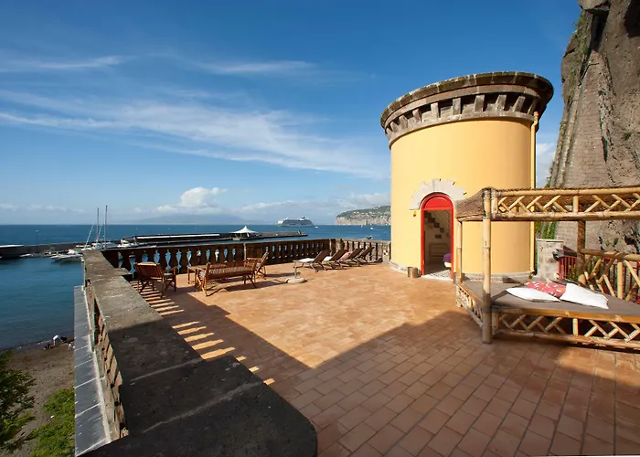 Marina Piccola 73 Bed & Breakfast 4*