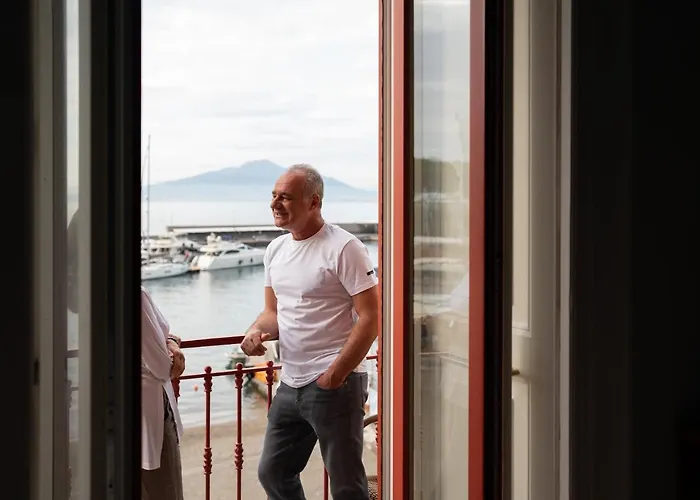 Marina Piccola 73 Bed & Breakfast 4*