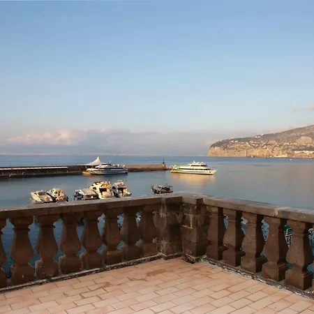 فندق مبيت وإفطار Marina Piccola 73 4*