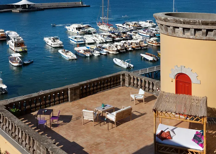 Marina Piccola 73 Bed & Breakfast